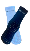 Load image into Gallery viewer, GYM GRIP SOCKS - BLACK/WHITE